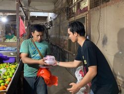 Sahur On The Road  Berbagi Berkat di Bulan Ramadhan (BERLIAN)