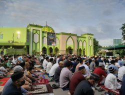 Ratusan Warga Villa Pesona Asri Shalat Idul Adha Di Masjid An-Nur Batam Center