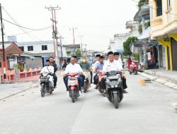 Gubernur Kepri Naik Motor Antar Bantuan Mubalig ke Belakang Padang