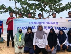 Pelajar Tangguh DT Peduli Kepri Bersihkan Pantai Tanjungpinggir