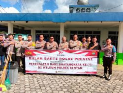 Sambut Hari Bhayangkara ke-77, Polres Bintan Gotong Royong Bersihkan Tempat Ibadah