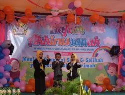 Diwarnai Pentas Seni RA Bahrul Ulum Lepas 56 Muridnya