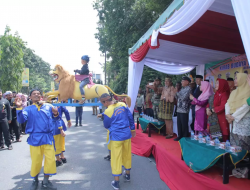 Bupati Asahan Lepas Parade Seni dan Budaya 14 Etnis