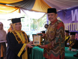 Bupati Asahan Hadiri Wisuda Sarjana IAIDU Asahan Angkatan XXX