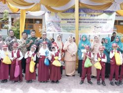 500 Anak Sekolah Dasar Diberikan Makanan Tambahan