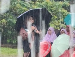 Hujan Lebat Warga Pulau Penyengat Antusias Ikuti Kampanye Dialogis Rahma – Rizha Hafiz