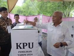 Bupati Asahan Berikan Hak Suaranya Pada Pilkada Serentak 2024