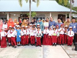 Ajak Anak-anak Pahami Gizi, Hj. Erlita Bawa Program B2SA ke Sekolah Dasar di Batam