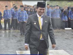 Diguyur Hujan Lebat, Wabup Anambas Tetap Pimpin Upacara Hari Lahir Pancasila 2026