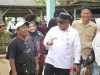 Wali Kota Tanjungpinang Serahkan Langsung Kartu Bima Sakti ke Rumah Warga
