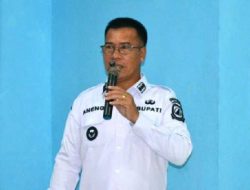 Prinsip Pemerataan, Bupati Aneng Salurkan 100 Paket Sembako Presiden Prabowo untuk Tarempa Barat